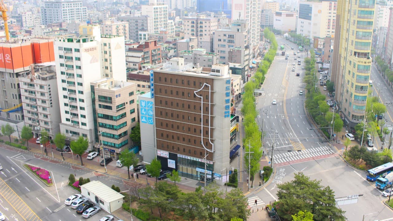 배너 1